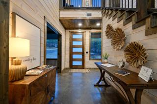 Counting Stars Cabin Hot tub Firepit Games EV - 3