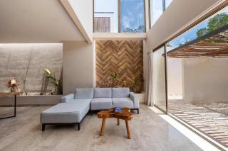 Contemporary 2BR Villa with Rooftop Lounge & Pool - 8