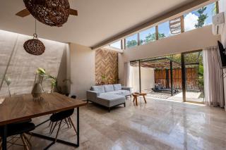 Contemporary 2BR Villa with Rooftop Lounge & Pool - 7