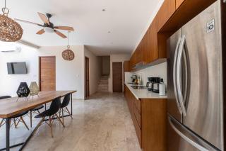 Contemporary 2BR Villa with Rooftop Lounge & Pool - 4