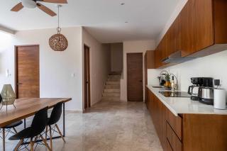 Contemporary 2BR Villa with Rooftop Lounge & Pool - 3