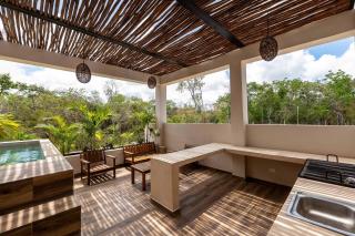 Contemporary 2BR Villa with Rooftop Lounge & Pool - 8