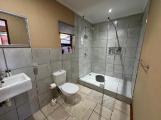 3 Schnehage Guesthouse - 8