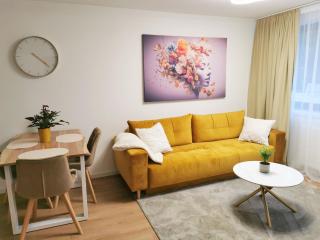 Moderne Ferienwohnung - zentral und komfortabel - 2