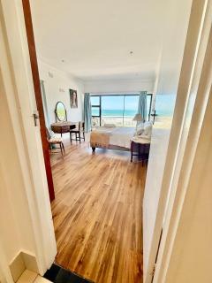 Skye Beachfront Villa - 6