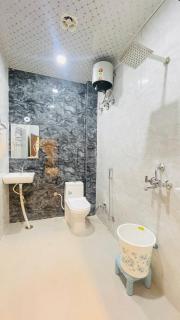 Jai Pushkara Luxe Stay -Luxury Heritage Hotel - 2