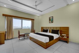 Hotel O Grand Ekta - 1