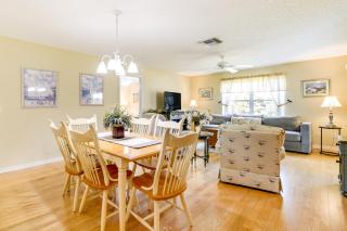 Lanai and Golf Cart The Villages Vacation Rental! - 4