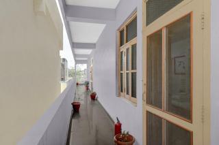 Hotel O De Alphabet Home Stays@NTPC - 7