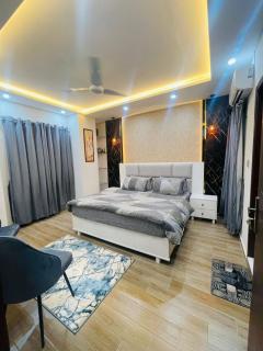 1 Bedroom Luxurious Apartment in Bahria town-Phase 8 - 7