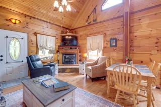 Lakewood Lodge Escape with Fire Pit - 2