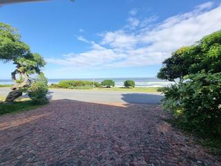 Skye Beachfront Apartment - 4