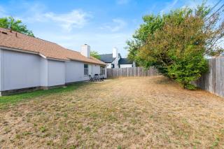 Spacious Family Home in Round Rock w Private Yard - 2