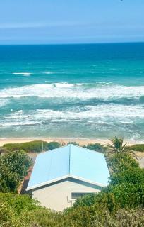 Skye Beachfront Apartment - 9