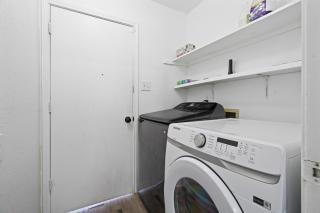 Spacious Family Home in Round Rock w Private Yard - 5