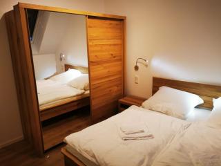 Heskeshof Ferienwohnungen - 1