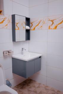 Entire furnished apartment unit in Kyaliwajjala - 5