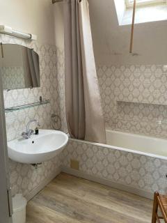 Complete House with 6 bedrooms and life space - 2