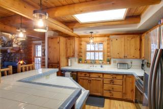 Rustic Gotham Bay Cabin on Lake Coeur dAlene - 7