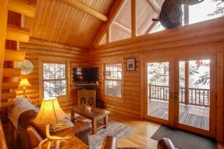 Rustic Gotham Bay Cabin on Lake Coeur dAlene - 3