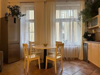 Elizabeth's Nest in Art Noveau area Free Parking - 5