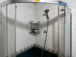 Large and Strategic Rasuna Apt 3BR with WiFi &Pool - 3