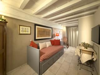 Lo Studiolo Home Tower QK Costa 58 - 7