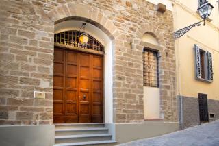 Lo Studiolo Home Tower QK Costa 58 - 2