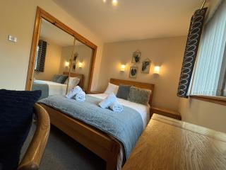 No 1 High Park Lodges - 2