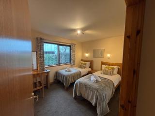 No 2 High Park Lodges - 1