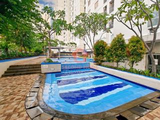 Cozy 2BR Bassura Apt pool WI-FI Netflix - 5