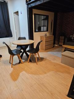 Duplex à 15 min à pieds de la gare, centre historique Montluçon - 1