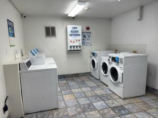 Motel 6-Enfield, CT - Hartford - 1