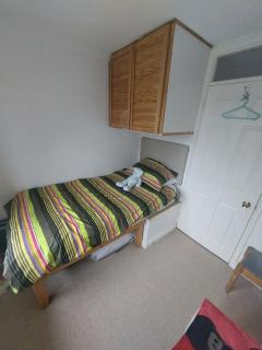 Beautiful modern 3 bed Seer Green Beaconsfield - 1