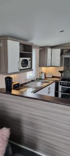 Andreas Westfield Retreat 7 Lakes Country Park - 2