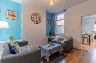 Stylish 4 En-Suites Stay Near Anfield - 0