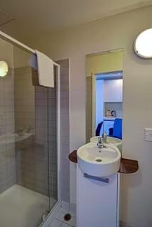 1 Hotel Room, 10 Waterloo Quadrant, Auckland Central - 2