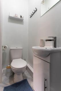 Stylish 4 En-Suites Stay Near Anfield - 7