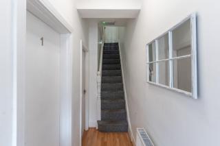 Stylish 4 En-Suites Stay Near Anfield - 5