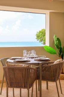 SEA NOVA Friar's Bay Beachfront Properties - 1