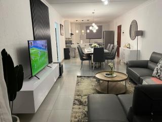 2 Bedroom Condo in Sunninghill Sandton - 9