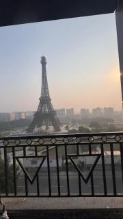 Paris Vibes in Bahria Town Eiffel View Suite - 4