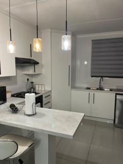 2 Bedroom Condo in Sunninghill Sandton - 5