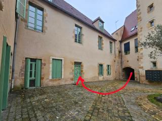 Duplex à 15 min à pieds de la gare, centre historique Montluçon - 2