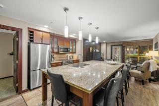 Stylish Family Condo at Beachfront Resort - 0