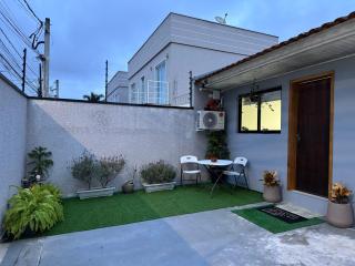 Suíte Aconchegante e Privativa no charmoso Bairro Santa Felicidade - 1