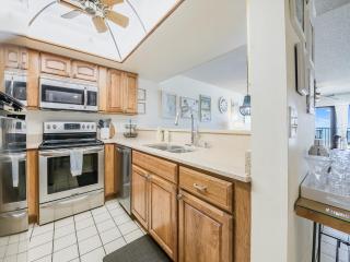 Surfside Condos 402 - 7