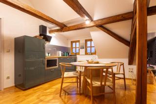 NEU - Dachsuite - Sauna - Terrasse - 4P - Frühstück buchbar - Schneeberg - 4