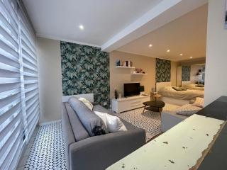 Charmant studio moderne avec parking- plage et centre ville a 5min a pied - 0