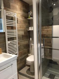 Charmant studio moderne avec parking- plage et centre ville a 5min a pied - 2